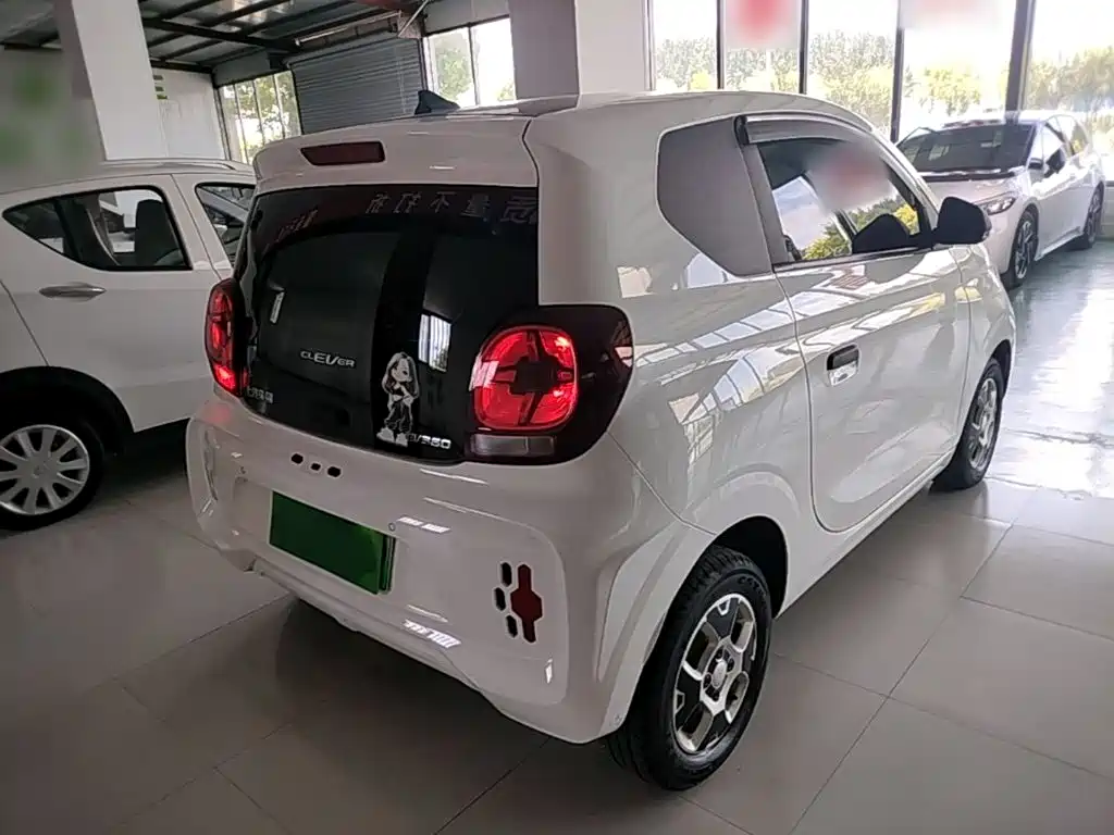 Roewe Clever 2022