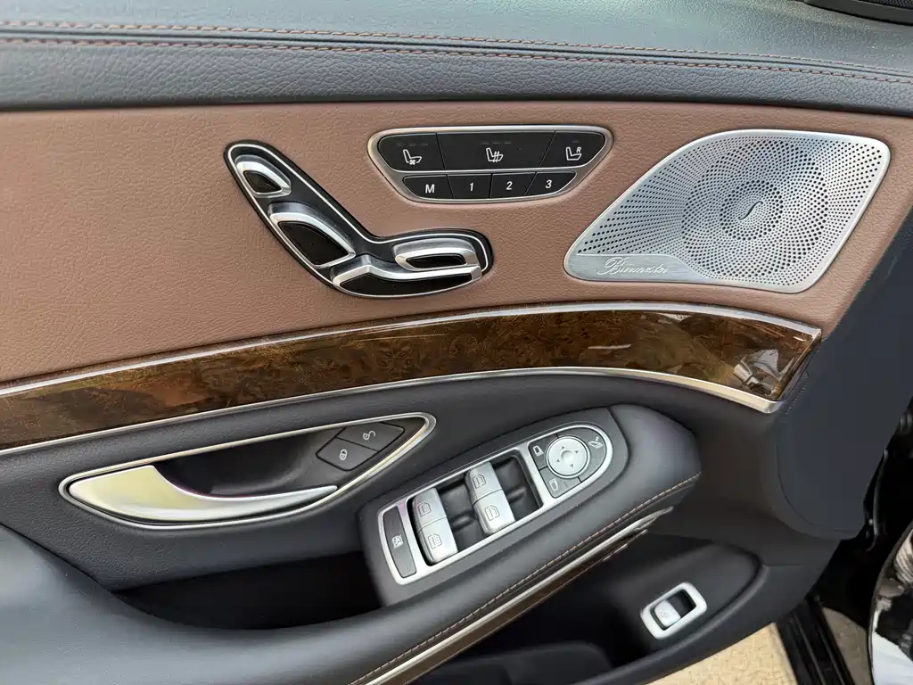 Mercedes-Benz S-Class 2017 — фото 17
