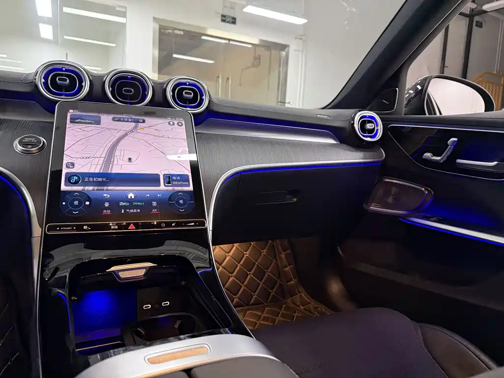 Mercedes-Benz C-Class 2022 — фото 18
