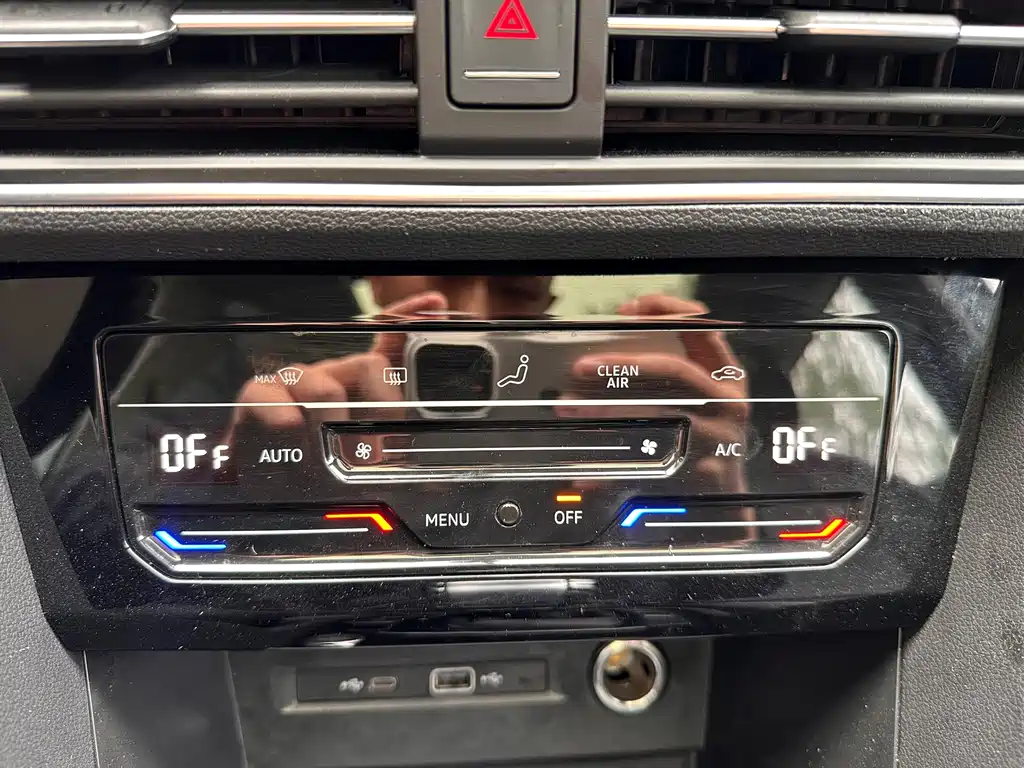 Volkswagen Tiguan L 2023 — фото 13