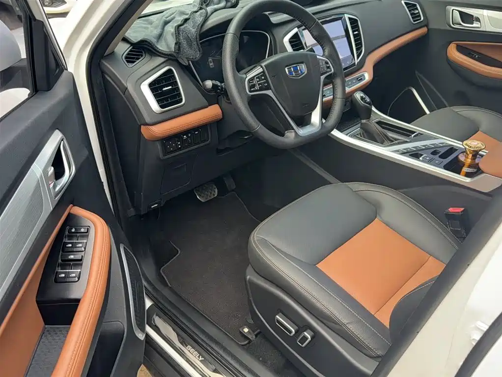Geely Vision X6 2019 — фото 12