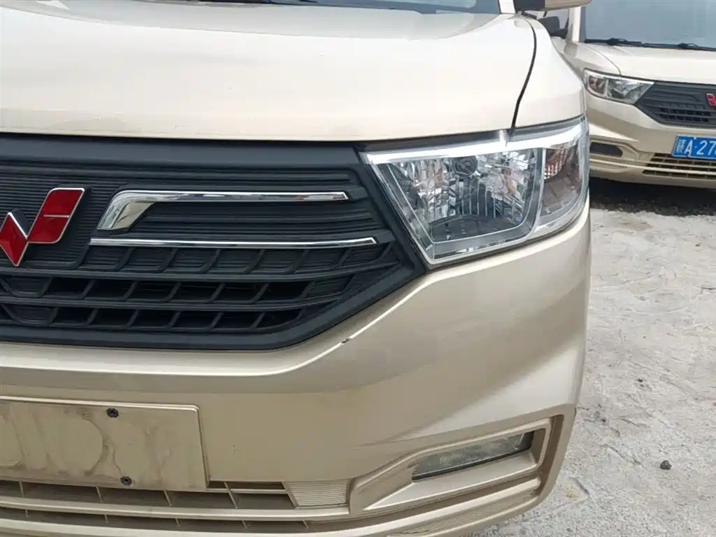Wuling Hongguang V 2023 — фото 24