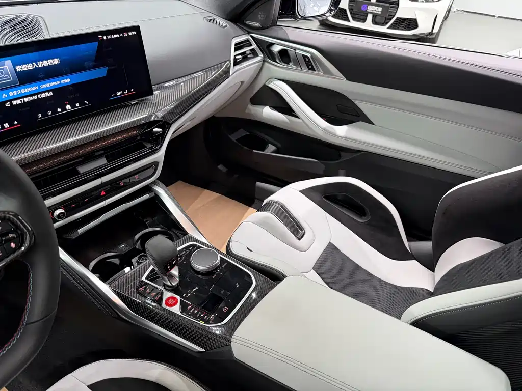 BMW M4 2026 — фото 10