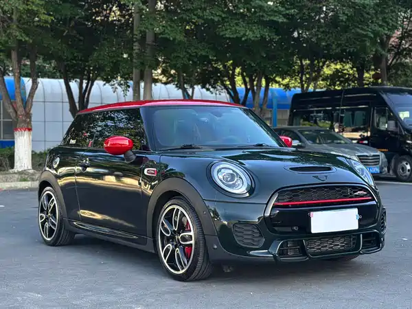 MINI JCW 2021