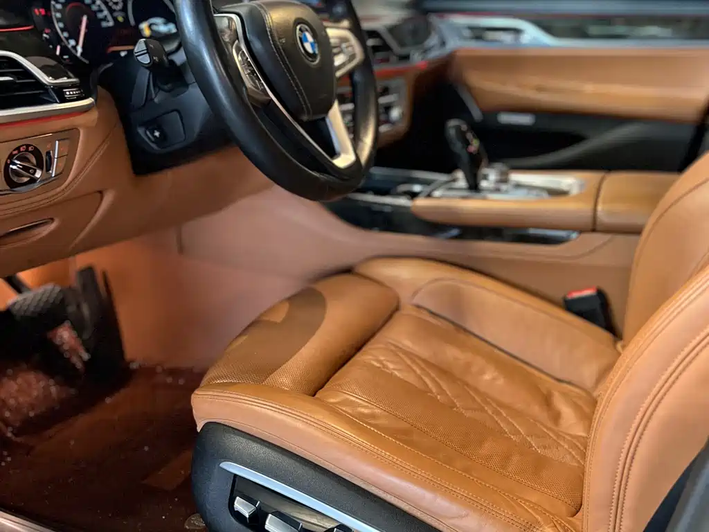 BMW 7 Series 2017 — фото 4