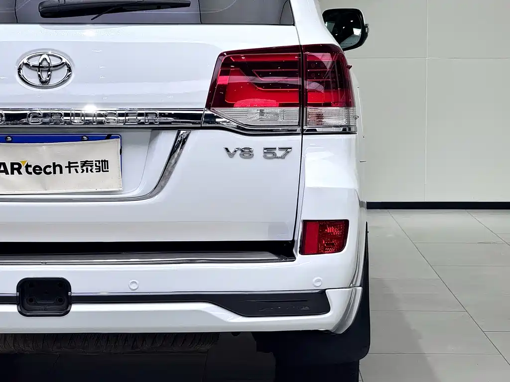 Toyota Land Cruiser 2019 — фото 14