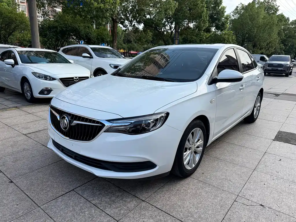 Buick Excelle GT 2022 — фото 1