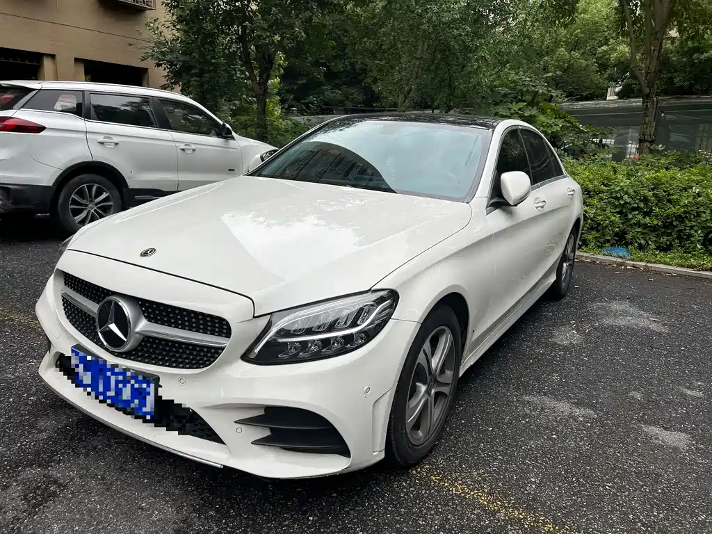 Mercedes-Benz C-Class 2020