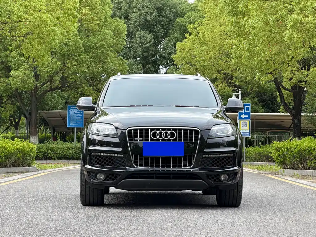 Audi Q7 2013 — фото 2