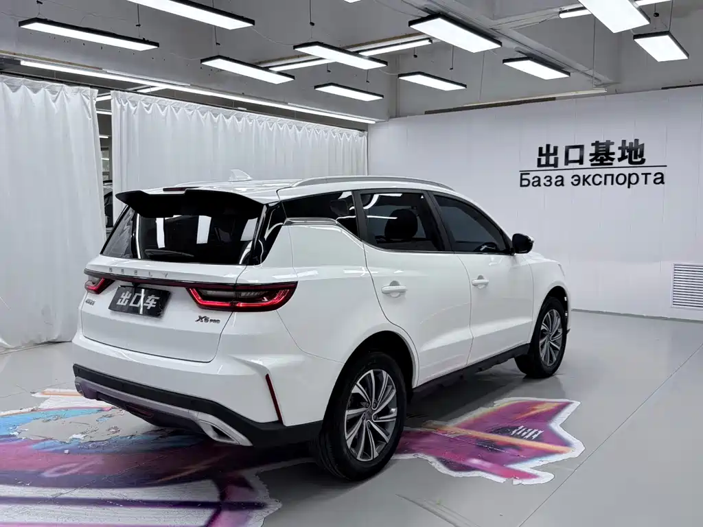 Geely Vision X6 2022 — фото 6