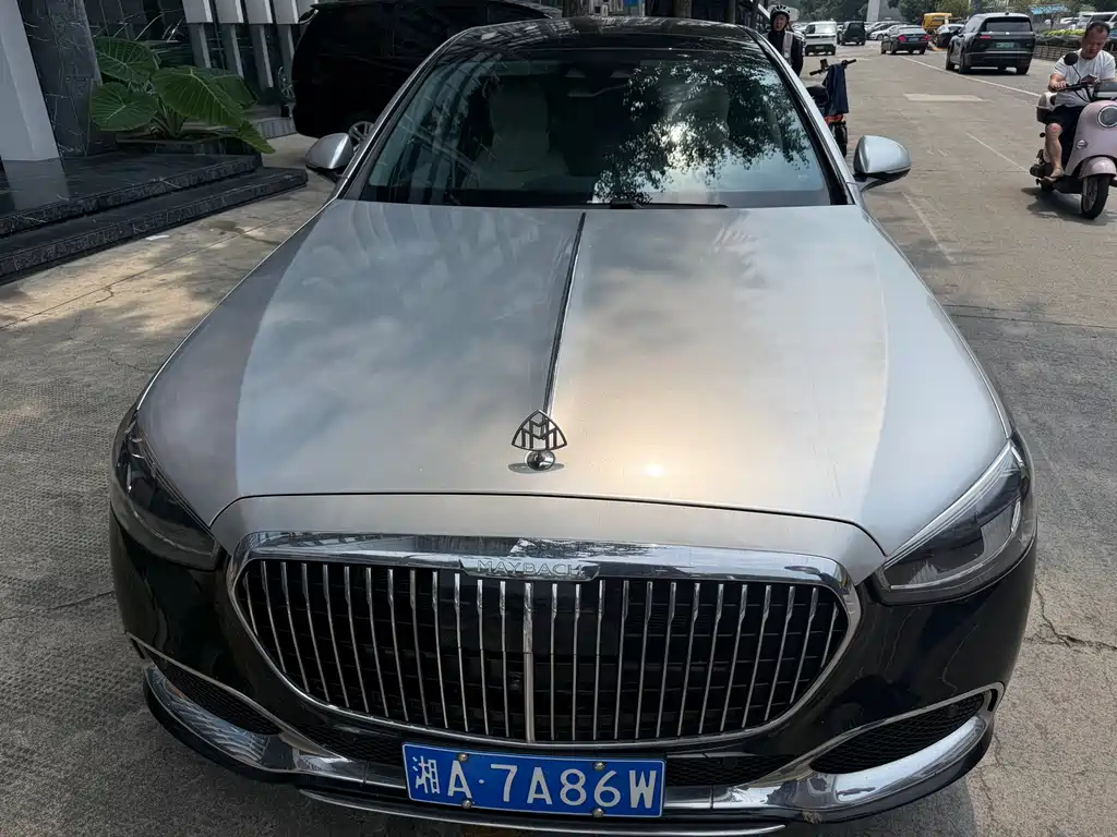 Mercedes-Benz S-Class 2024