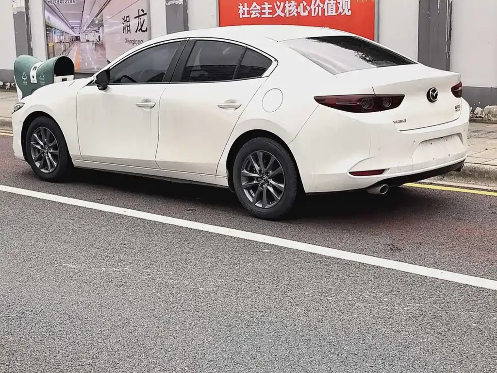 Mazda 3 Angkesela 2021