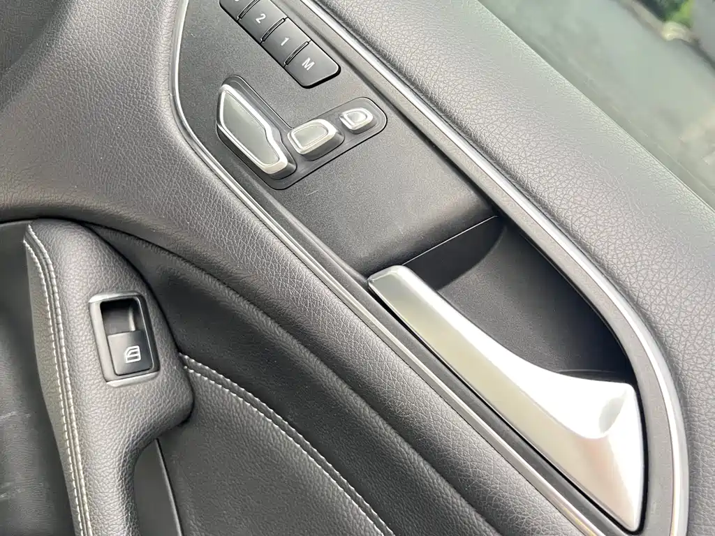 Mercedes-Benz B-Class 2018 — фото 31