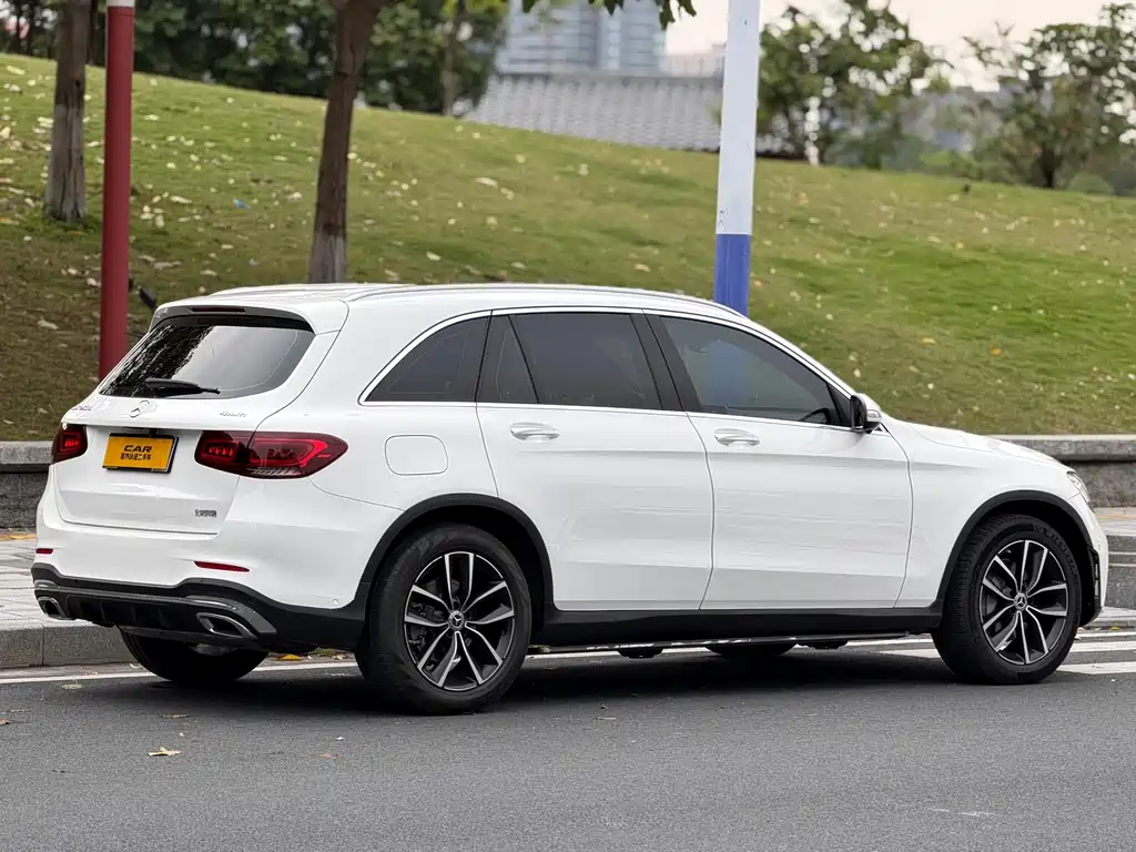 Mercedes-Benz GLC 2021 — фото 4