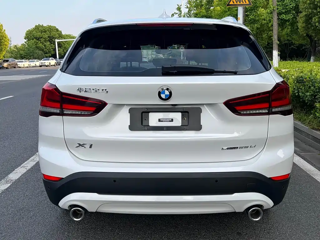 BMW X1 2022 — фото 15
