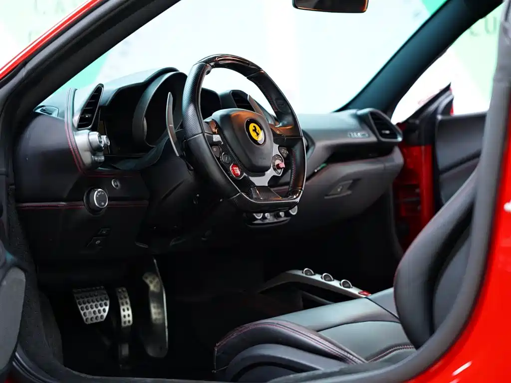 Ferrari 488 2017 — фото 27