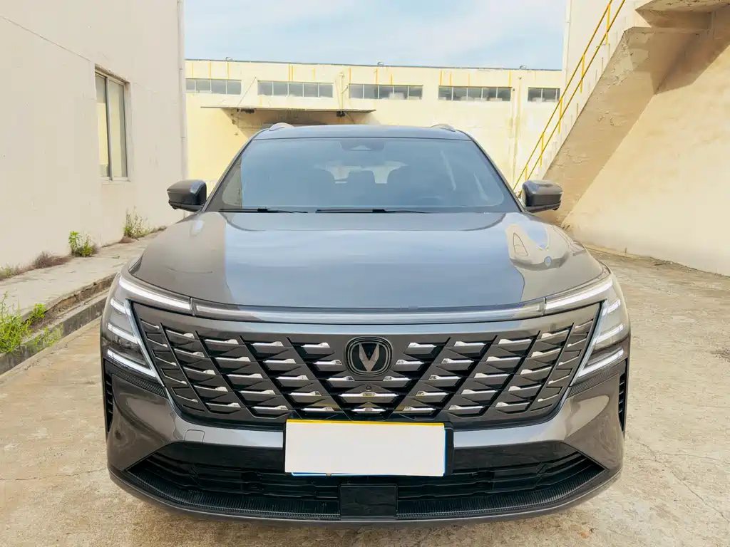Changan CS75PLUS 2025 — фото 2