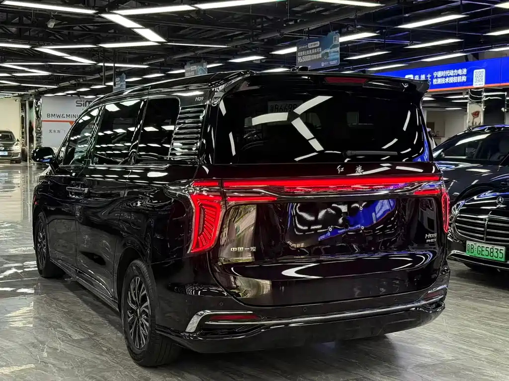 Hongqi HQ9 PHEV 2024 — фото 13