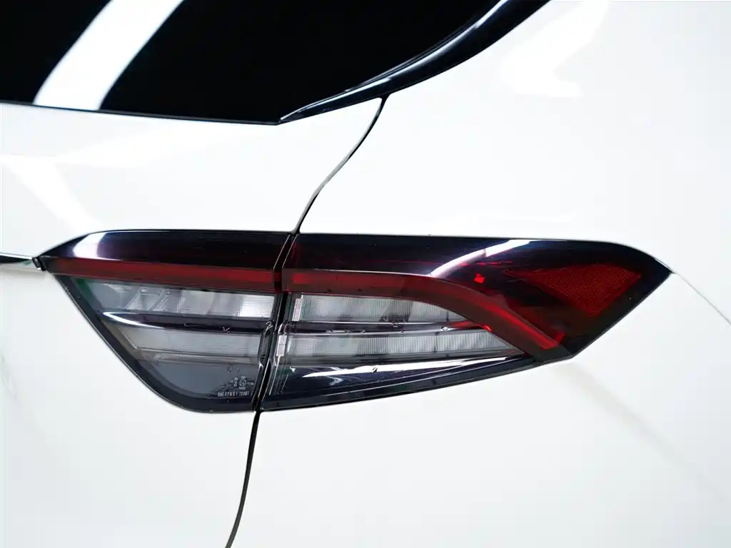 Maserati Levante 2022 — фото 5