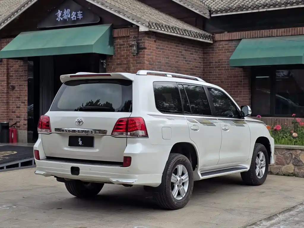 Toyota Land Cruiser 2015 — фото 4
