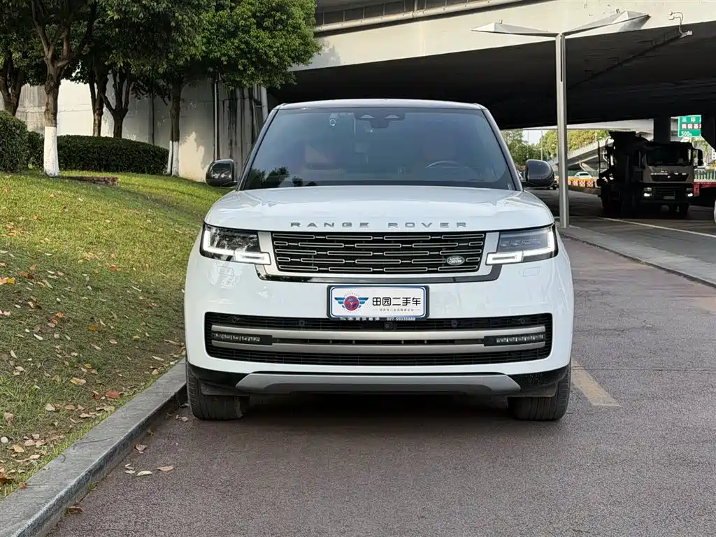 Land Rover Range Rover 2023 — фото 2
