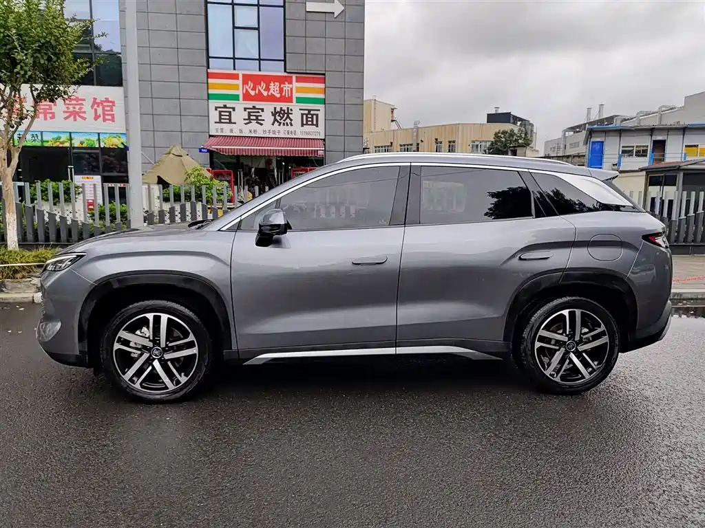 BYD Song L DM-i 2024 — фото 3