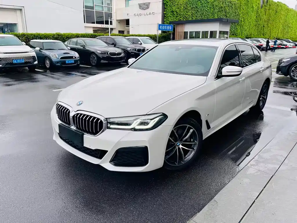BMW 5 Series 2023