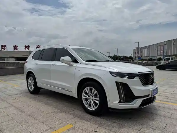 Cadillac XT6 2021