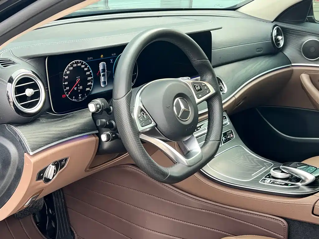 Mercedes-Benz E-Class 2018 — фото 7
