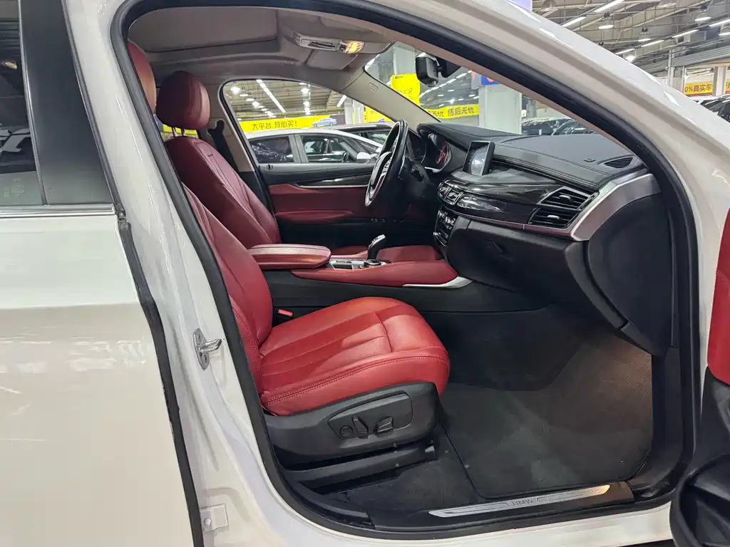 BMW X6 2015 — фото 10