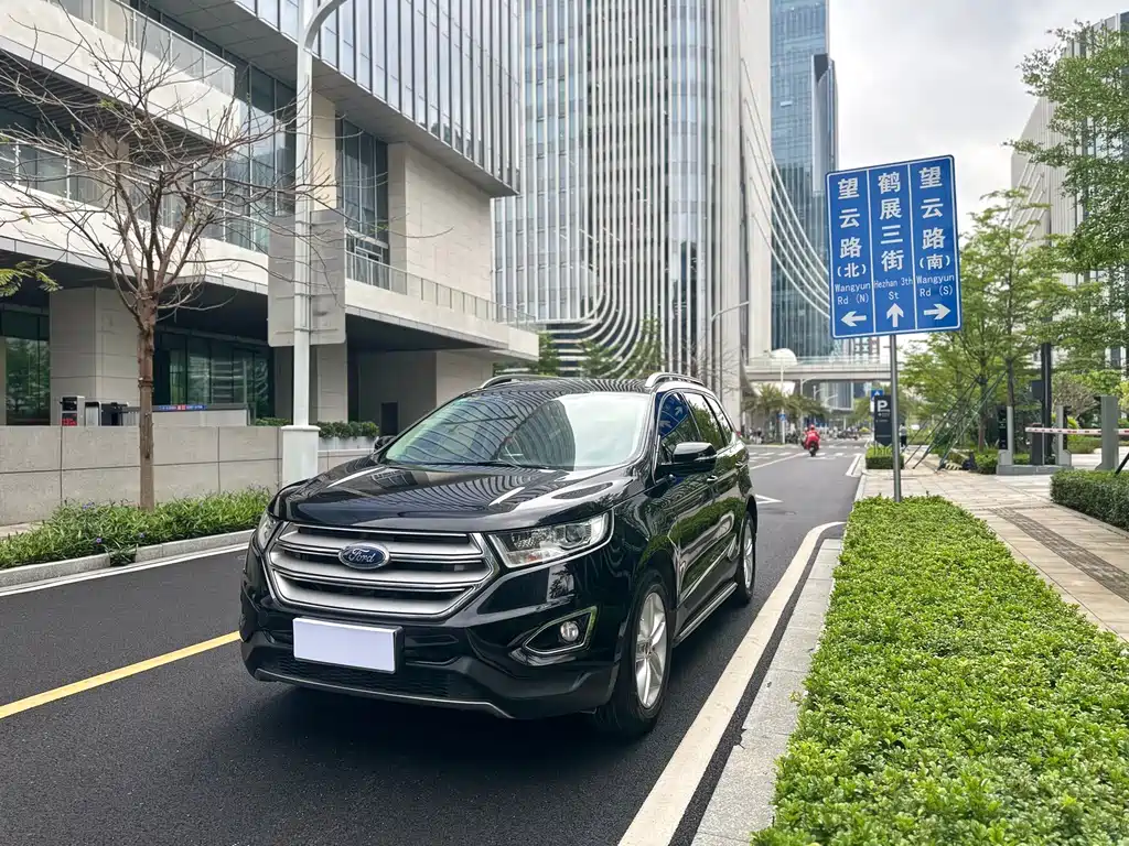 Ford Edge 2018 — фото 1