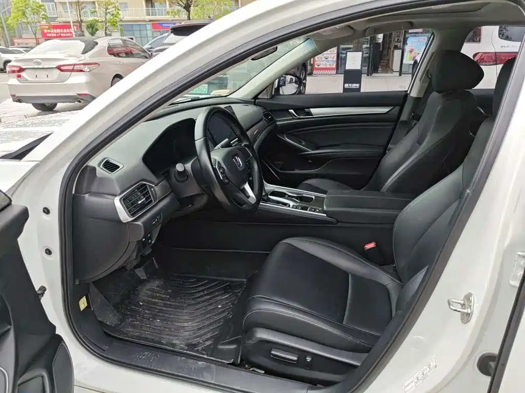 Honda Accord 2023