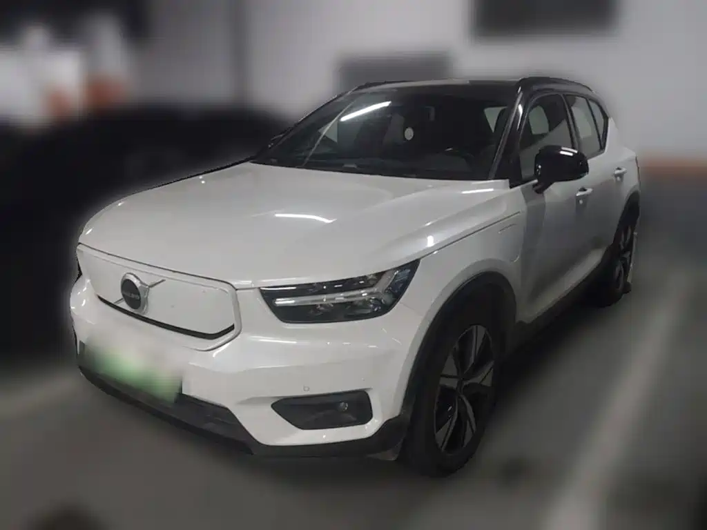 Volvo XC40 New Energy 2021 — фото 2