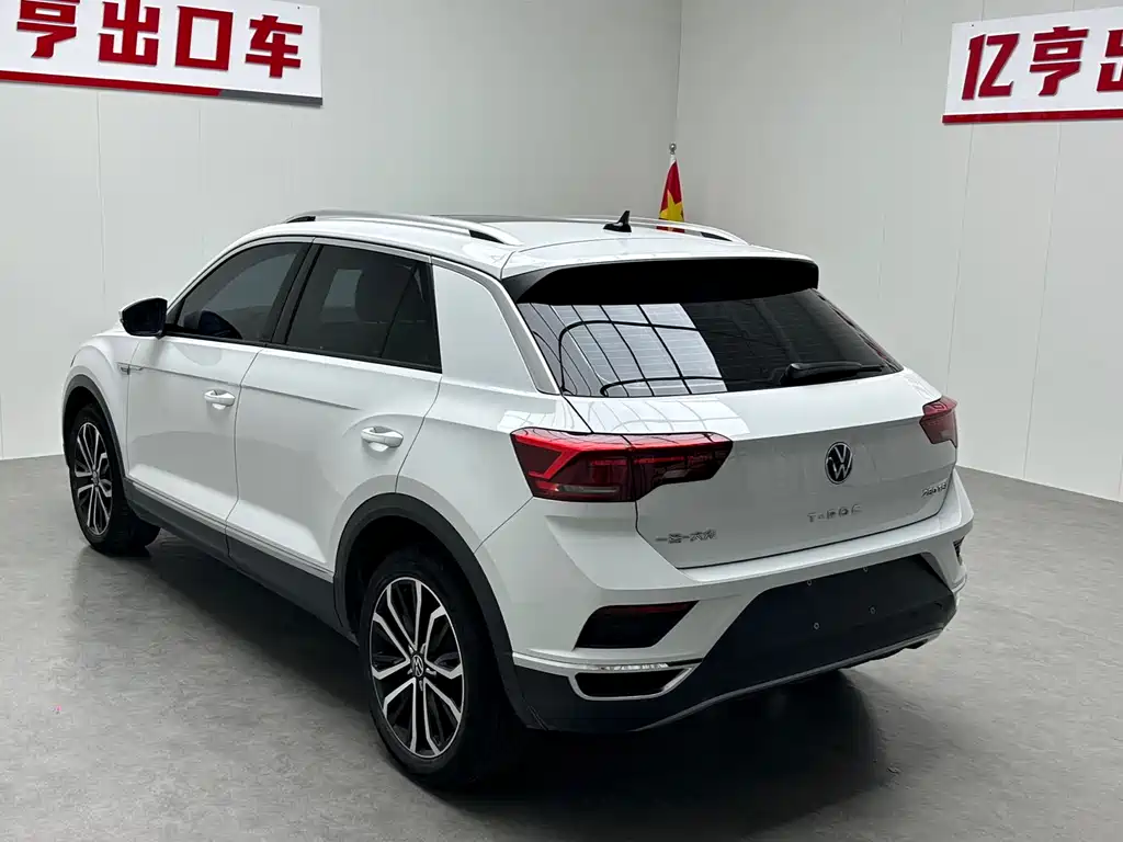 Volkswagen T-Roc 2022 — фото 18