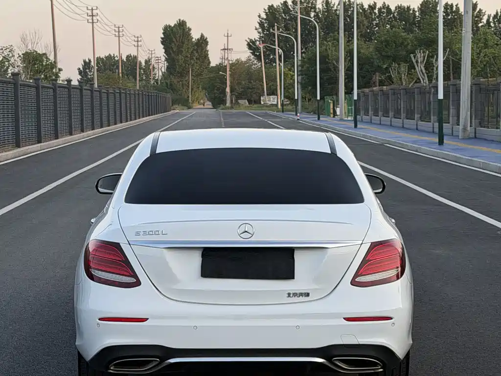Mercedes-Benz E-Class 2016