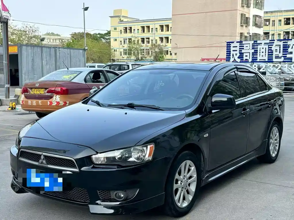 Mitsubishi Lancer EX 2012 — фото 2