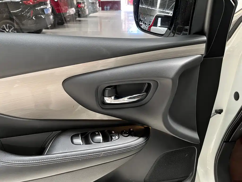Nissan Murano 2018 — фото 6