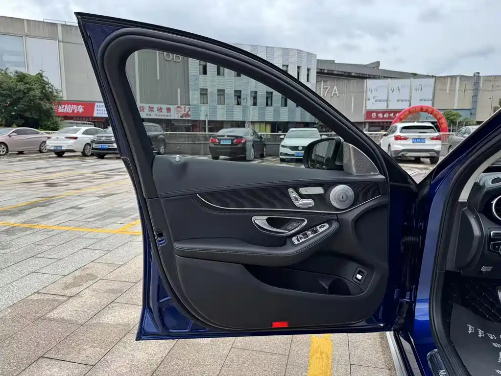 Mercedes-Benz C-Class 2019 — фото 10