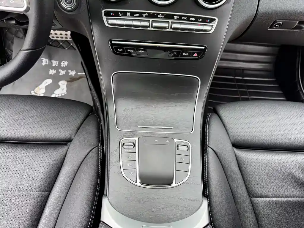 Mercedes-Benz C-Class 2019 — фото 31