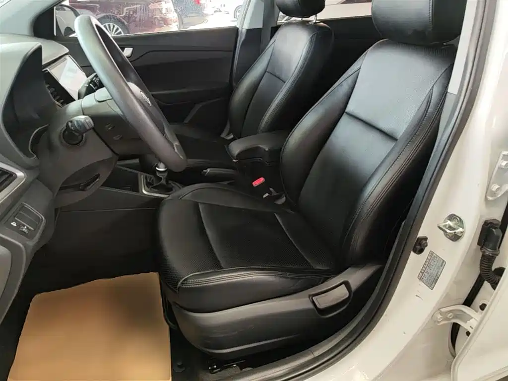 Hyundai Verna 2019 — фото 15