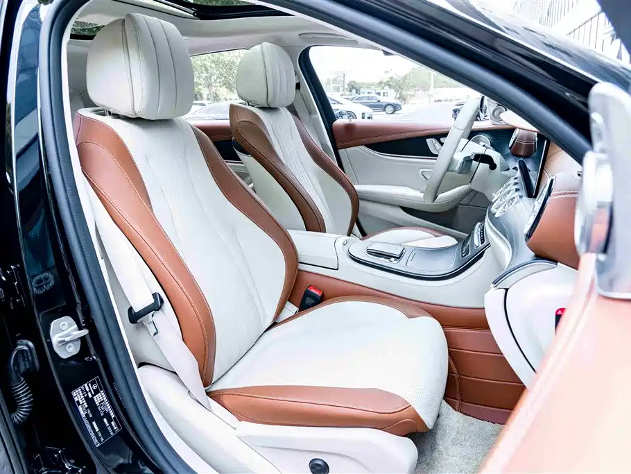Mercedes-Benz E-Class 2023 — фото 21