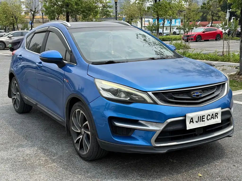 Geely Emgrand GS 2017 — фото 16
