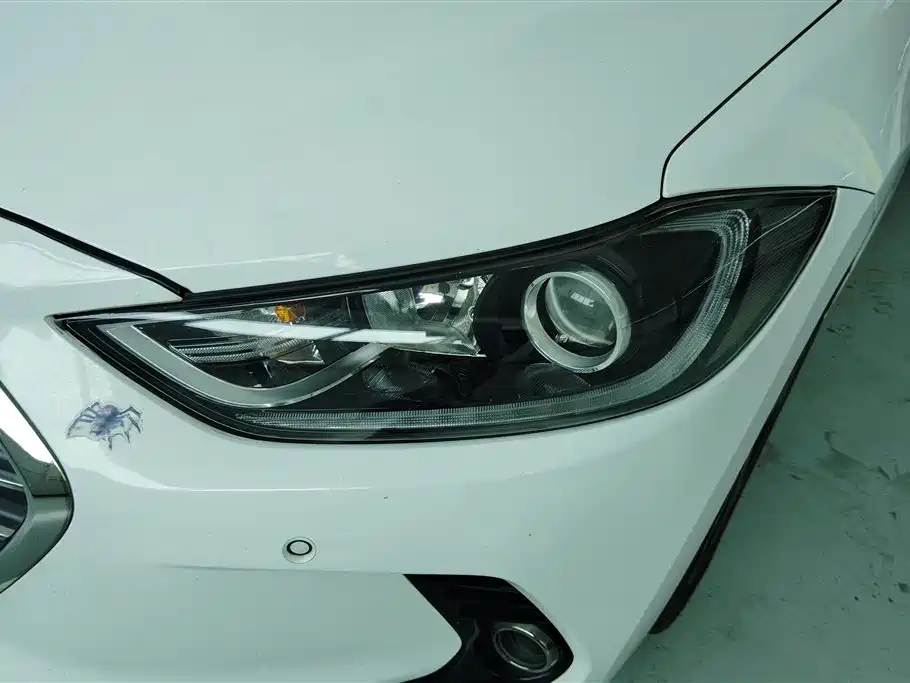 Hyundai Elantra 2016