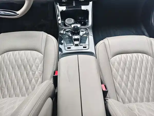 BYD Han 2025
