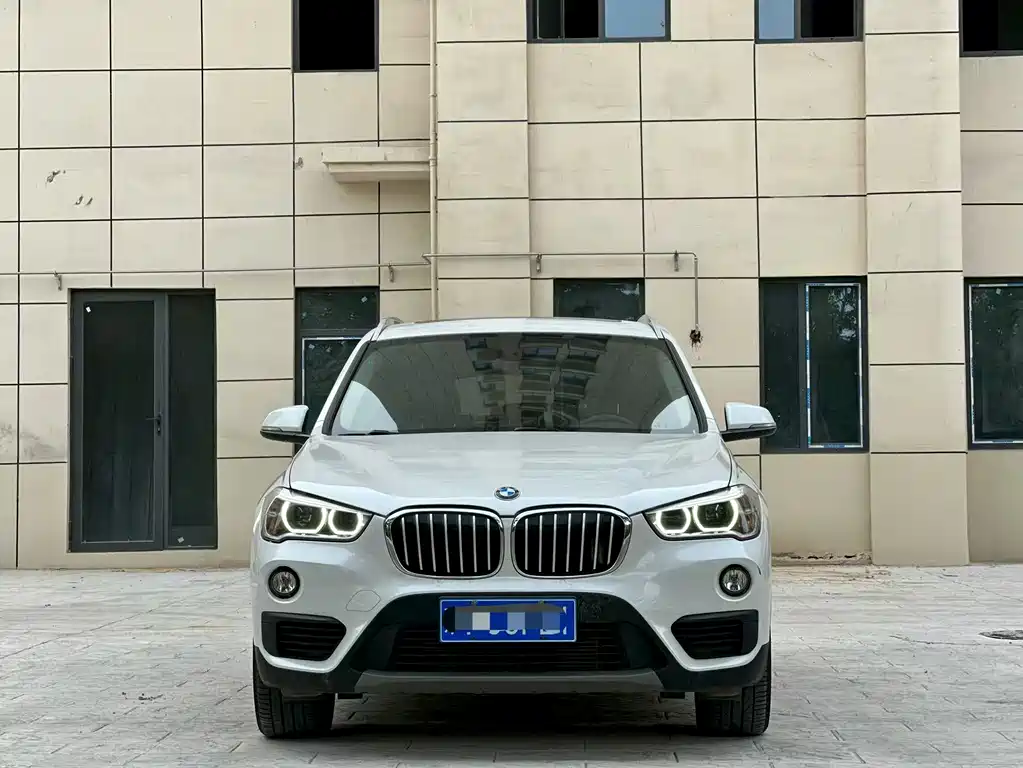 BMW X1 2018 — фото 2