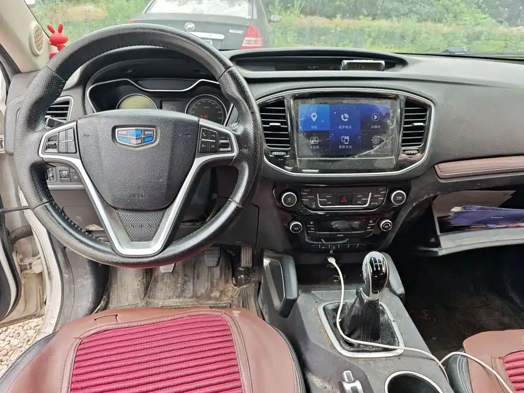 Geely Vision X6 2018 — фото 10
