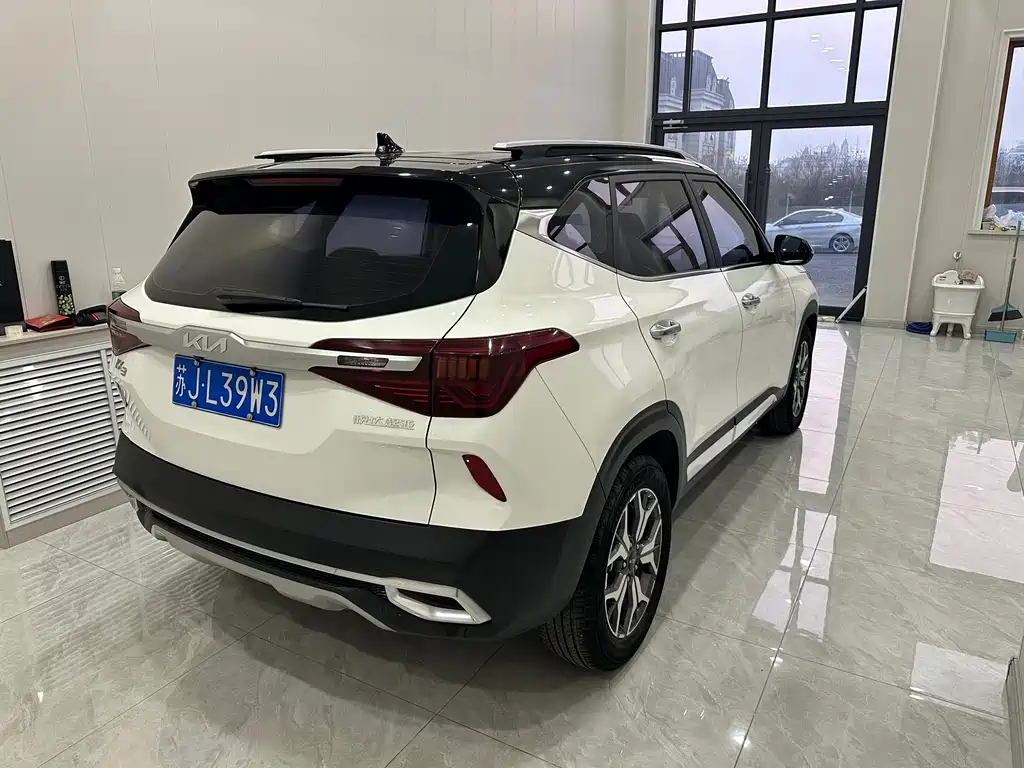 Kia KX3 2022 — фото 4