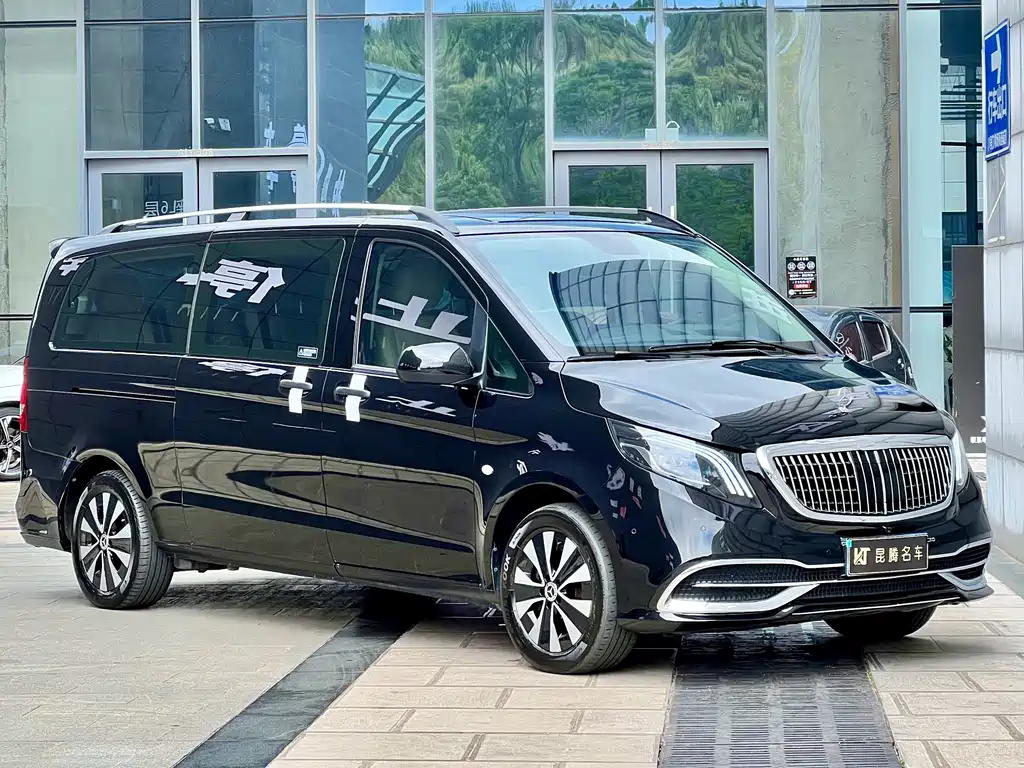 Mercedes-Benz Vito 2024 — фото 3