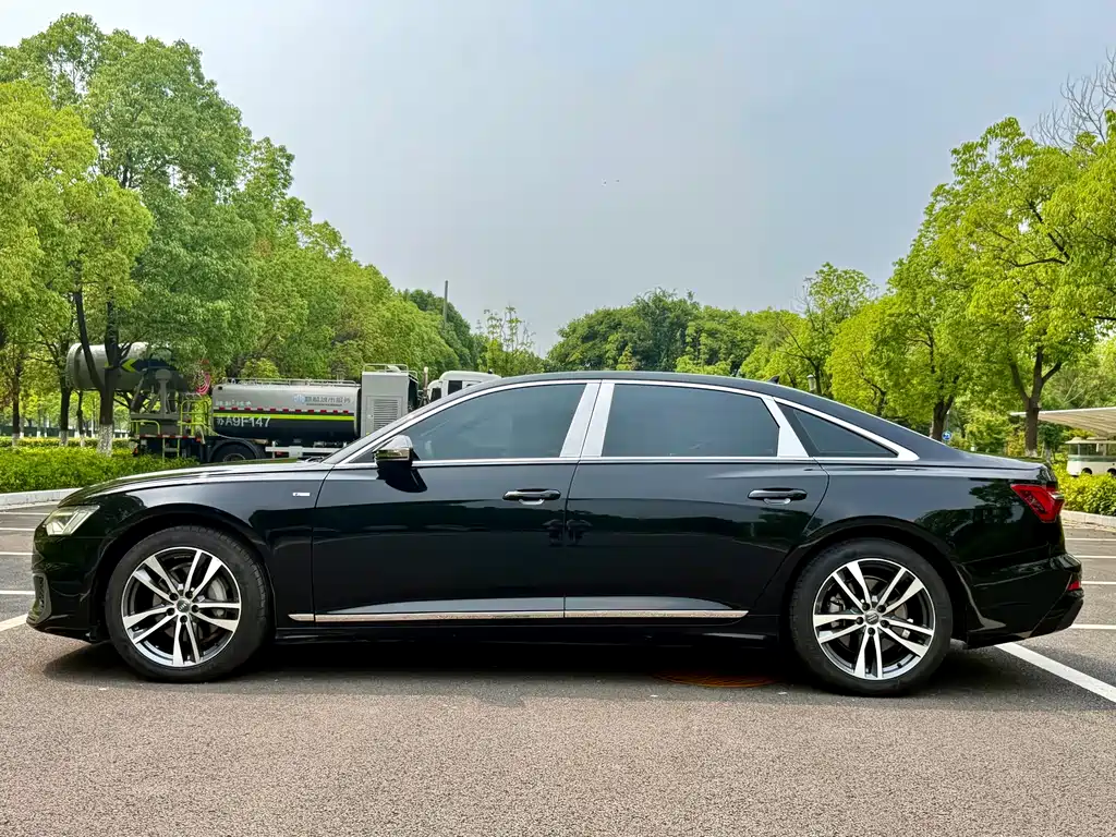 Audi A6L 2021