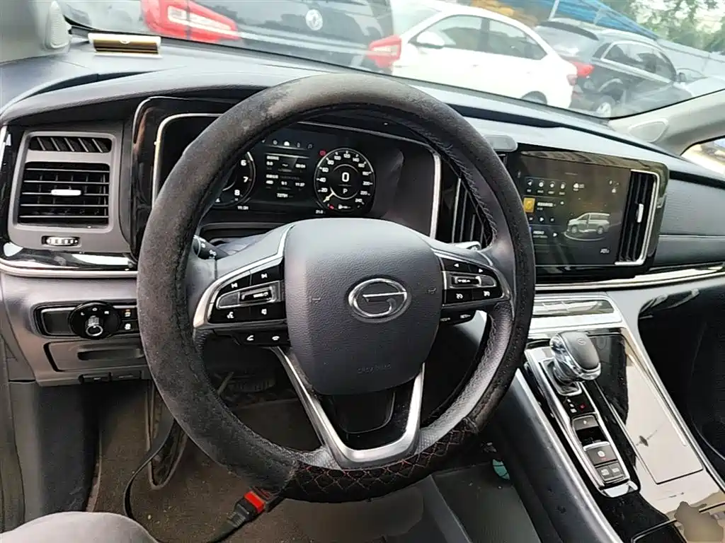GAC Motor Trumpchi M8 2022 — фото 11